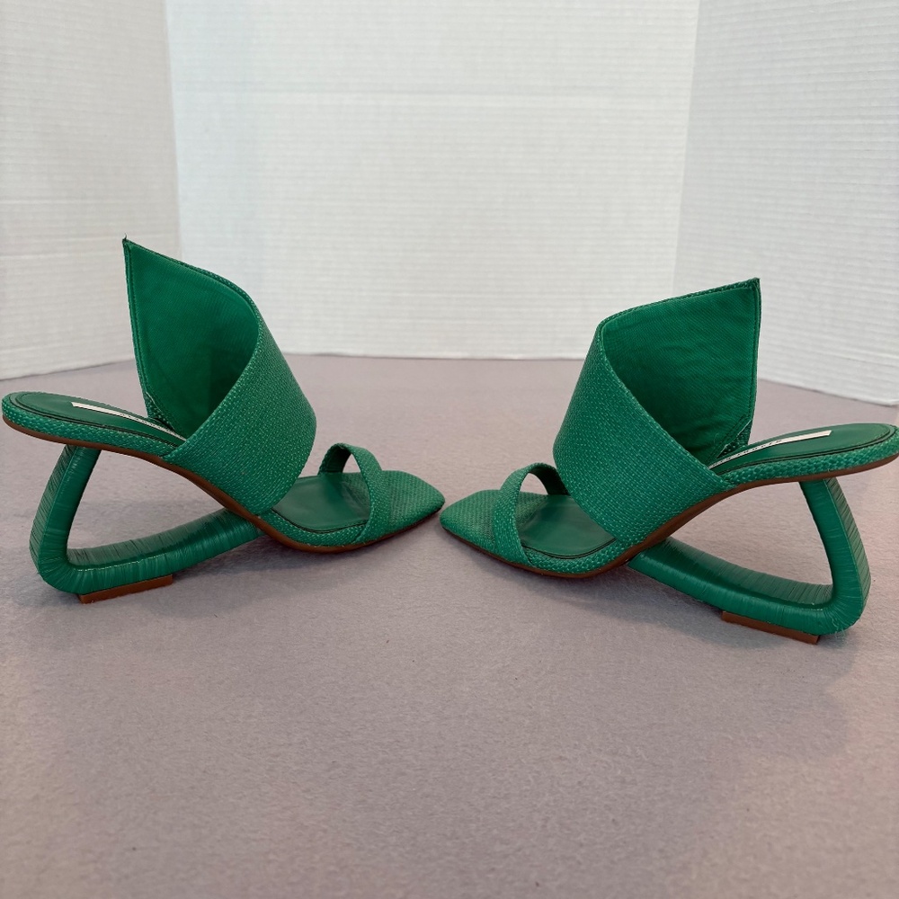 Gianni Bini‎ Green Sculptural Heel Sandals – Size 9.5M - Picture 4 of 16